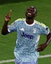 迪马：尤文商谈租借+选择买断穆阿尼，巴黎尚未同意这一方案